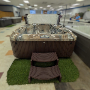 Jacuzzi J-335